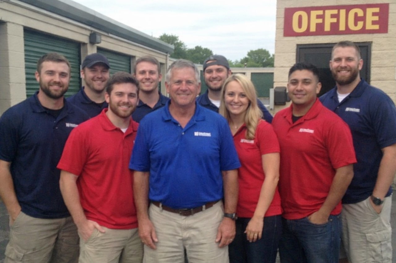 Water damage restoration professionals in Mount Prospect, IL